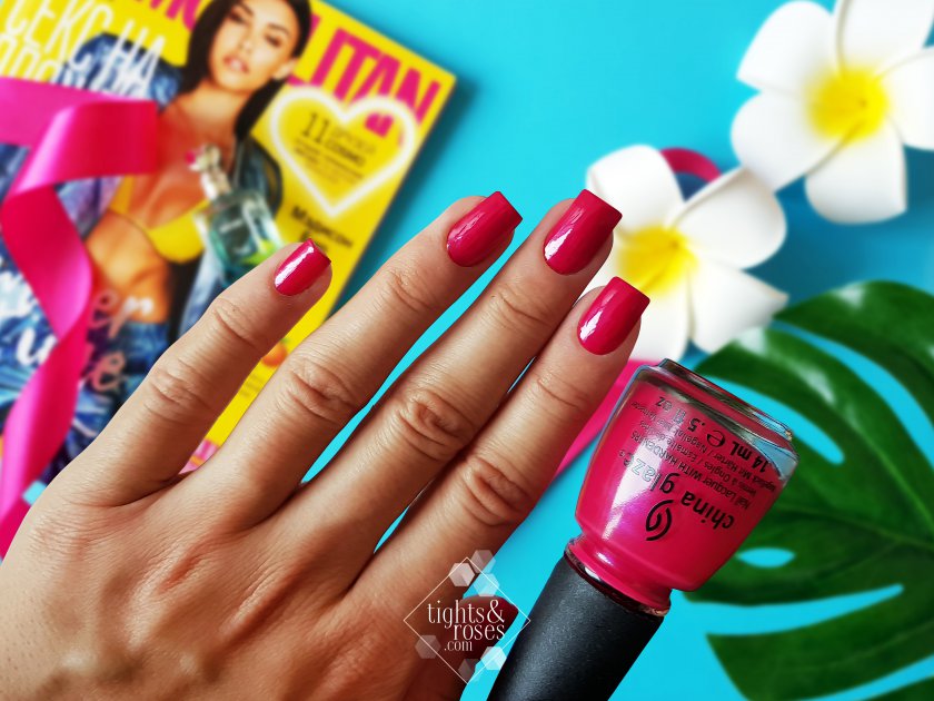 Манящая фуксия на ногтях с лаком China Glaze в оттенке Fuchsia