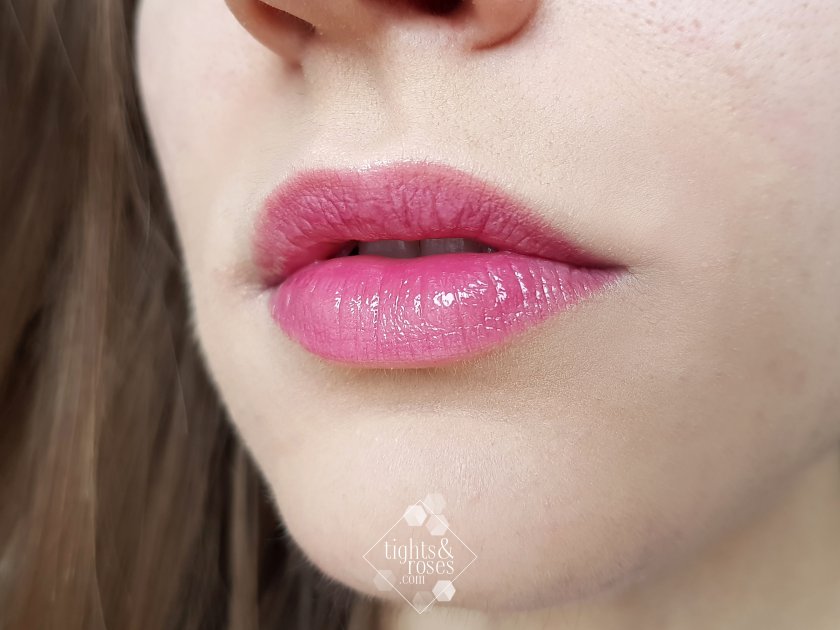 Неожиданный фаворит - блеск для губ Lacquer Gloss в оттенке RS 306 от Shiseido